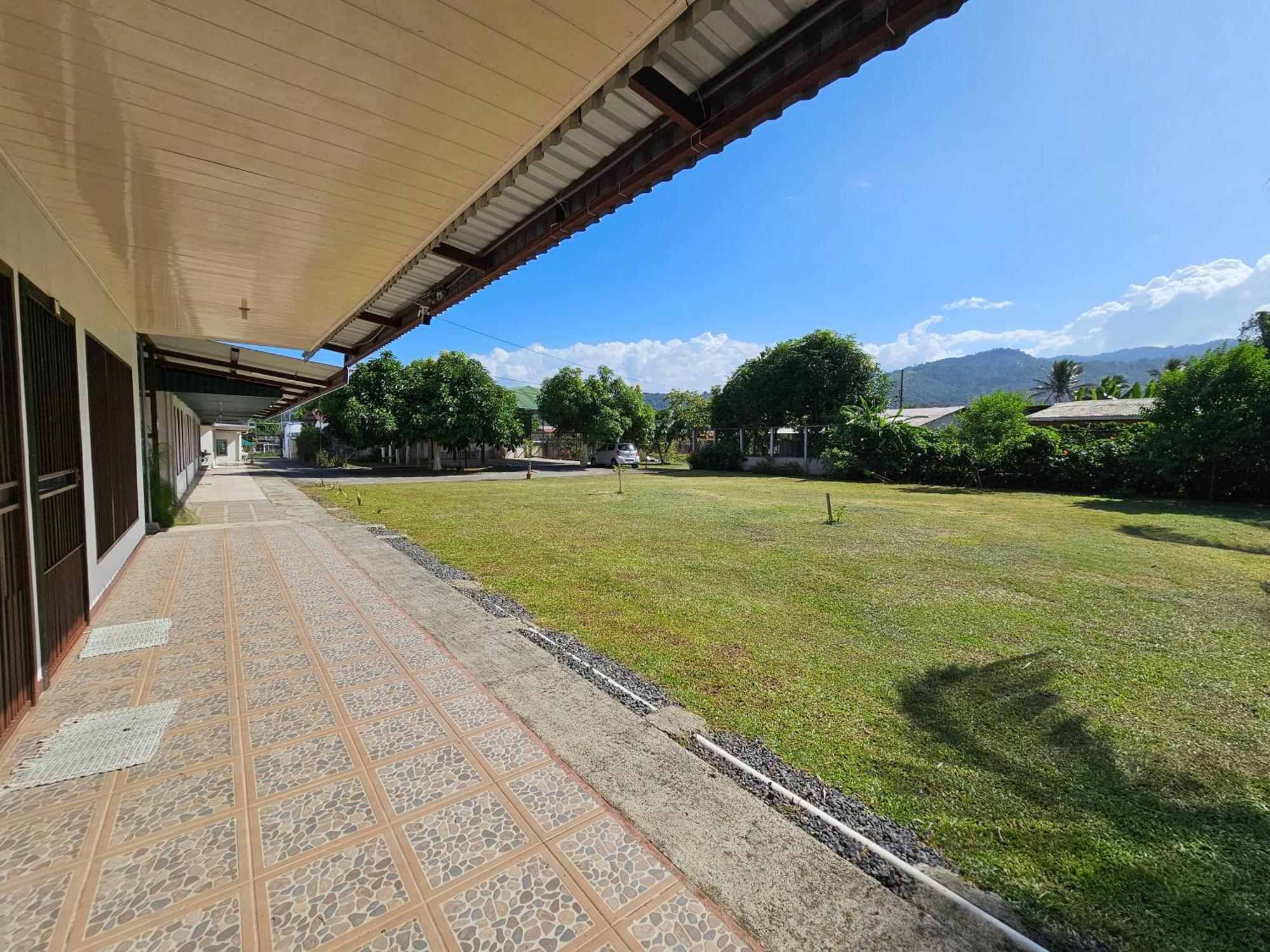 Sleep&Go! Cabina Cuadruple En Siquirres Centro - And Rafting Tour! Siqurres Da Alegria ภายนอก รูปภาพ